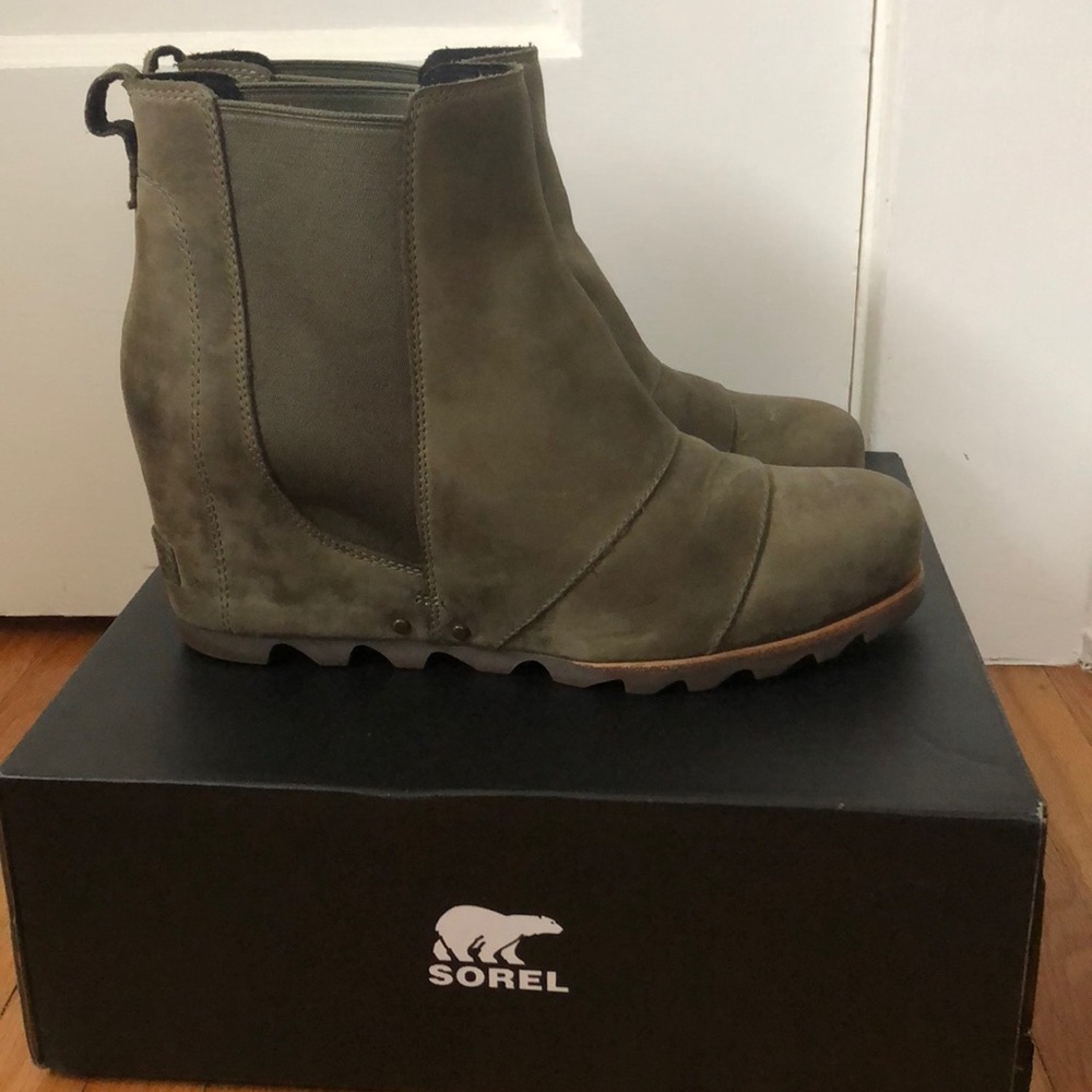 Sorel Lea Chelsea Wedge, RARE color, 11